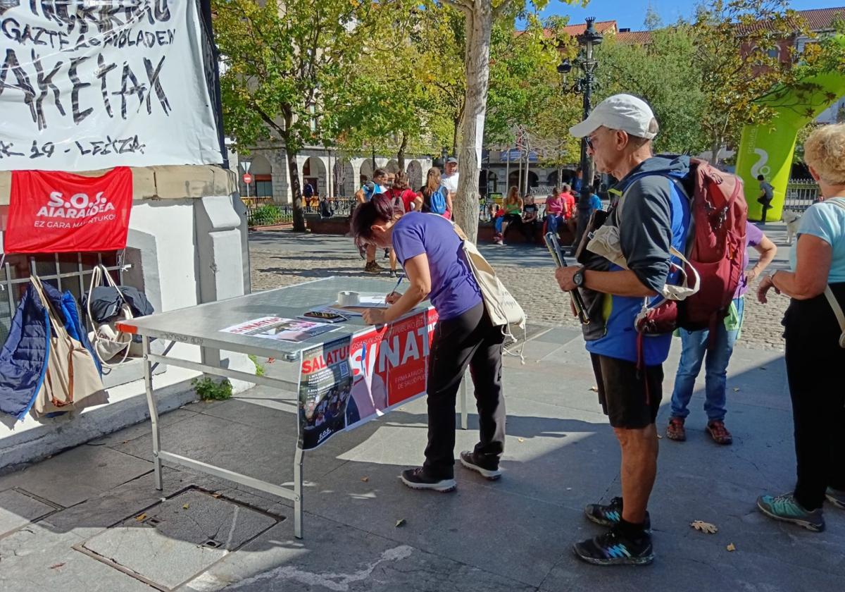 Las firmas se han recogido en varios puntos de la comarca desde el 7 de septiembre.