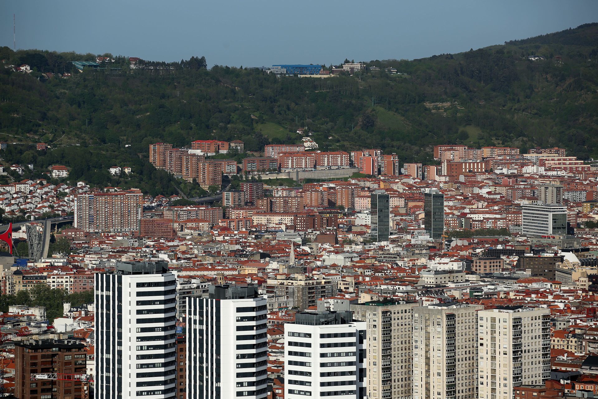 El nuevo boom inmobiliario encarece los pisos y dispara un 46% la demanda de alquileres protegidos