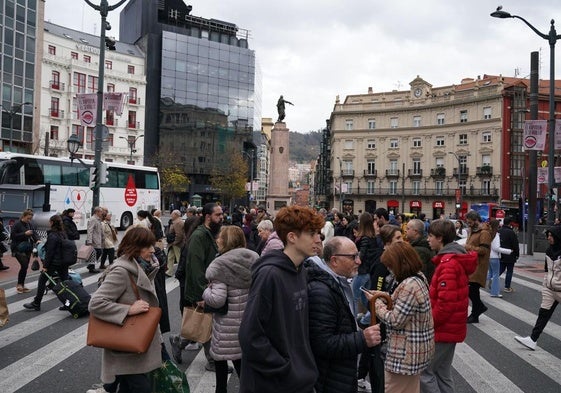 El Gobierno vasco alerta del avance de «las posiciones de ultraderecha» entre los jóvenes