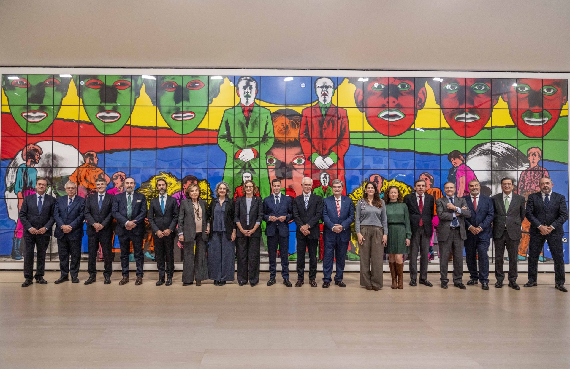 Foto de familia de la reunión del Patronato.