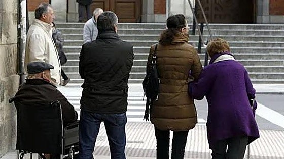 Erandio refuerza el apoyo a los cuidadores de mayores