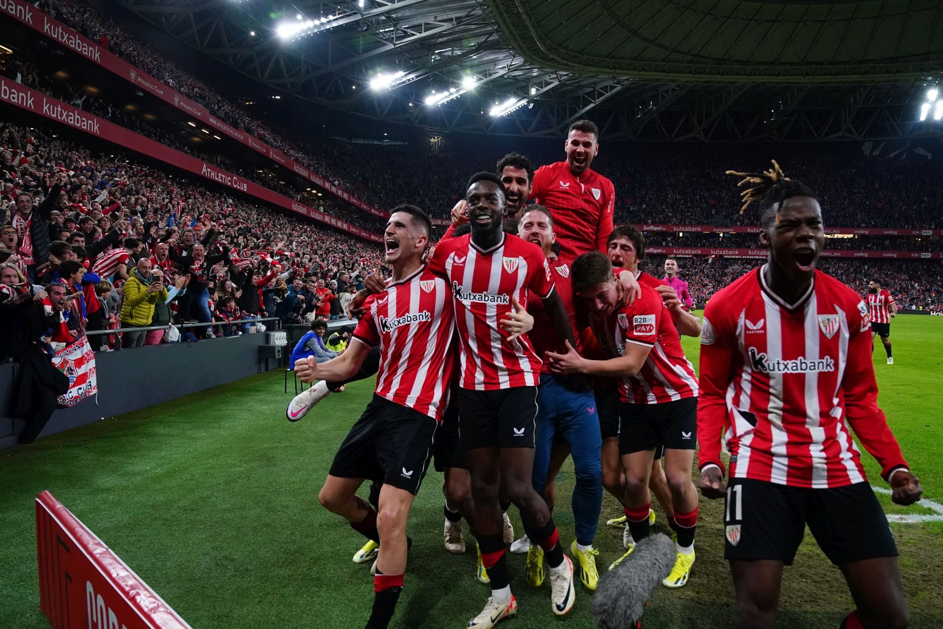 Iñaki Williams regresó a todo correr, en un avión alquilado por 6.000 euros, para medirse al Barcelona en cuartos de la Copa. La mejor inversión porque además contó con un papel esencial en el triunfo. 