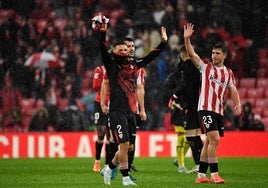 El vestuario y la huelga de animación: «Lo último que necesitamos es que el ambiente esté apagado como ante el Villarreal»