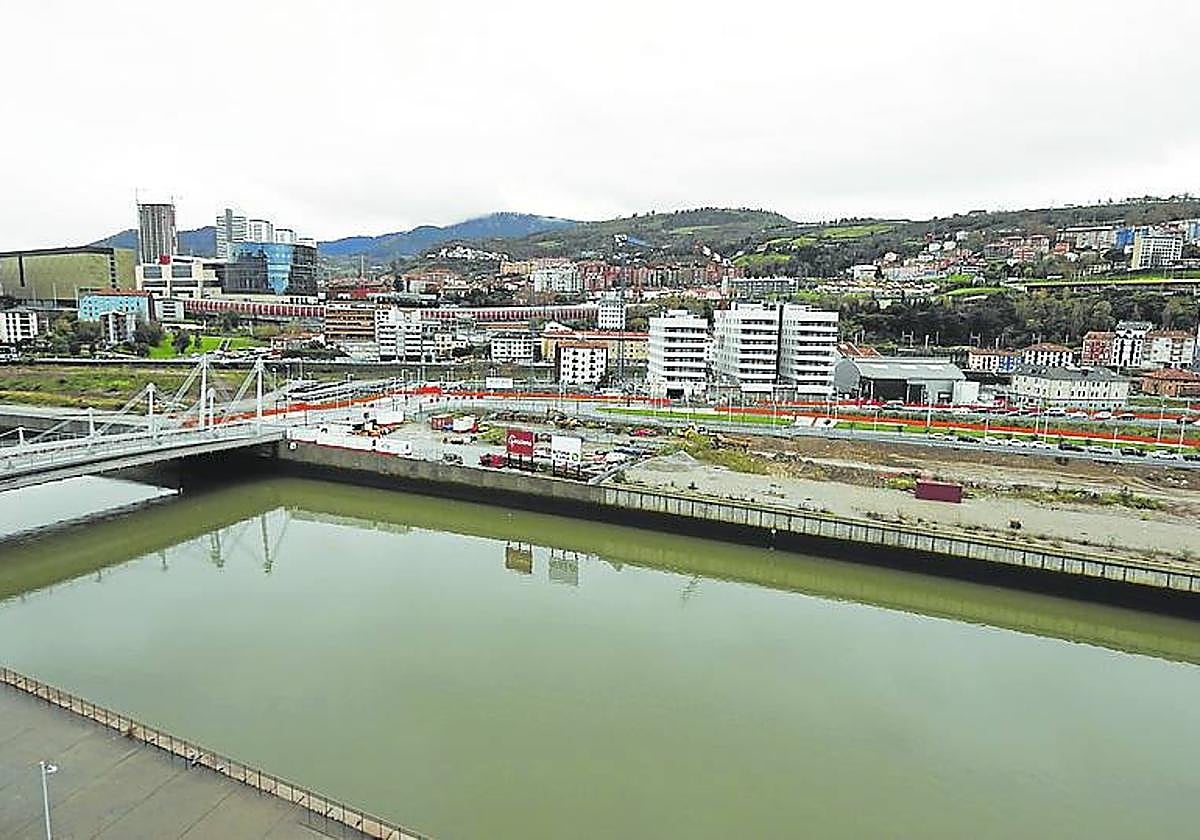 Detalle de las obras que se llevan a cabo en Zorrozaurre.