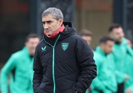 Valverde en rueda de prensa.