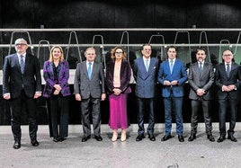 Iñigo Barrenechea, Ana Otadui, Ignacio Ybarra, Elixabete Etxanobe, Enrique de Ybarra, Imanol Pradales, Ignacio Juliá, Ramiro González, Marisol Garmendia, Juan Mari Aburto, Juan José Pérez Tabernero y Carlos Prieto.