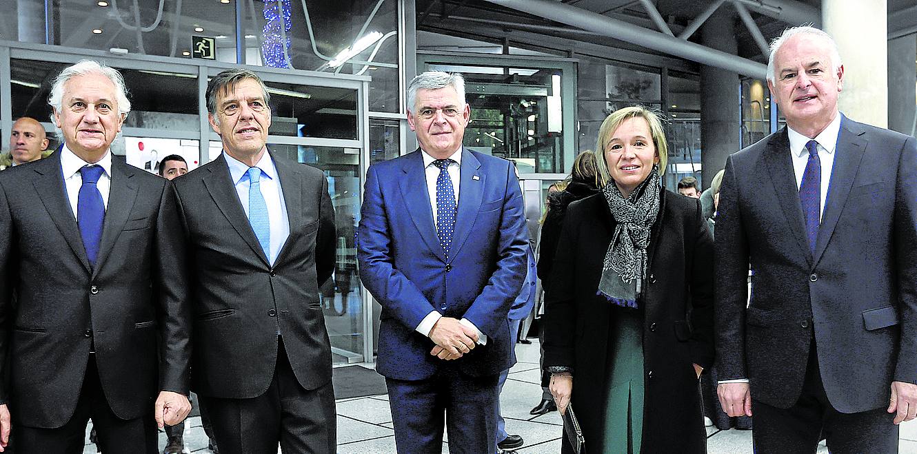 Jesús González Moro, Santiago Canales, Kepa Odriozola, Ainara Basurko y Fran Azpiazu.