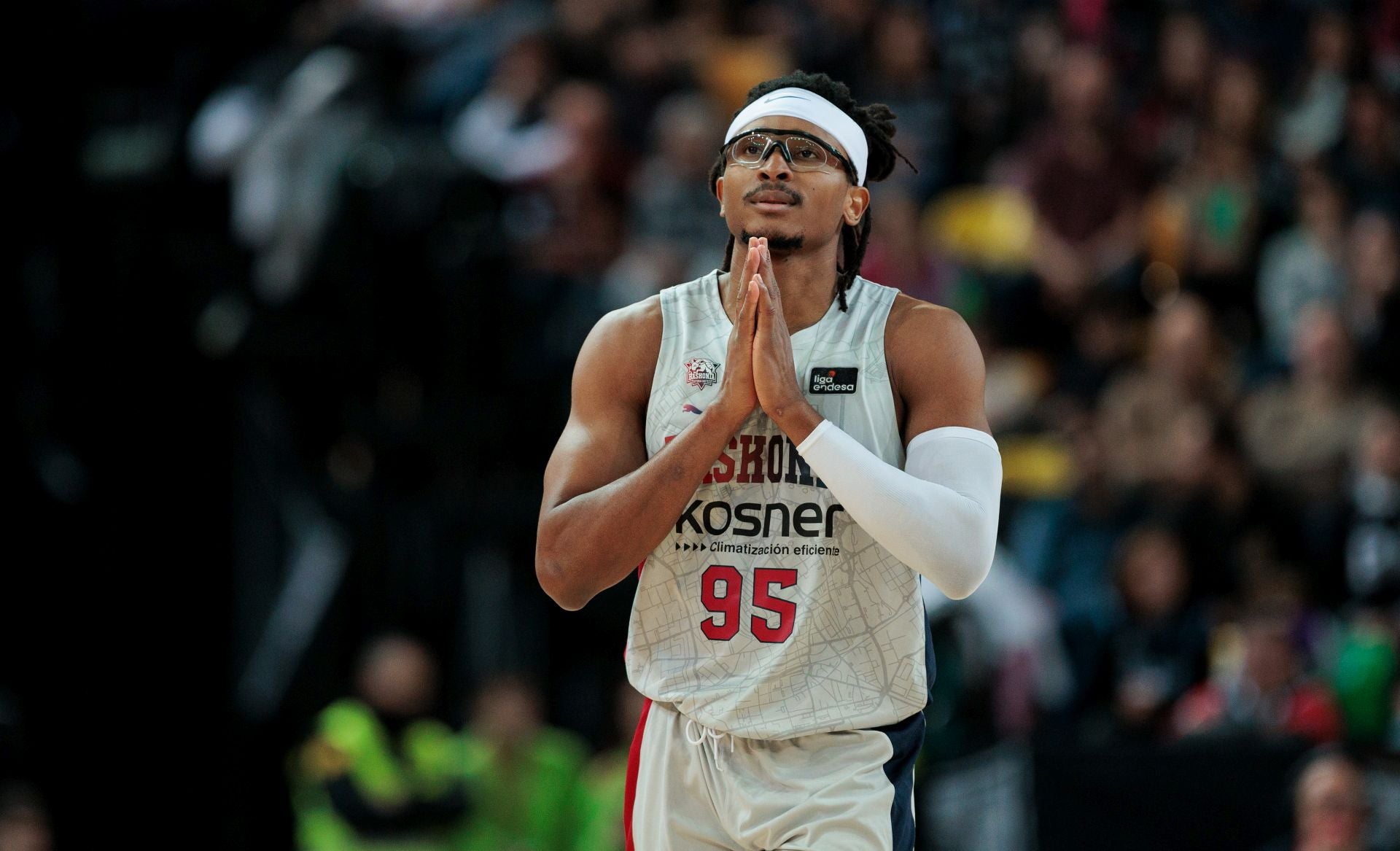 Moneke: «Voy a terminar mi contrato con el Baskonia»