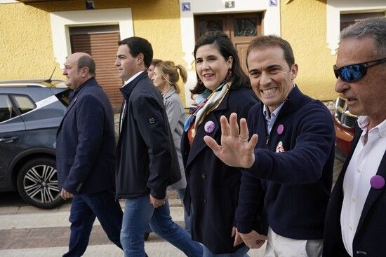 El presidente del Bizkai buru batzar, Iñigo Ansola, con Pradales y Ortuzar en Sukarrieta.