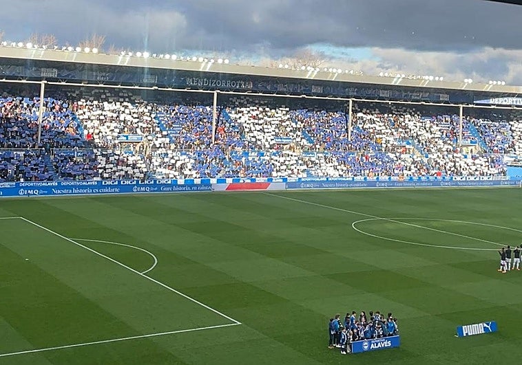 El mosaico antes del Alavés-Athletic.