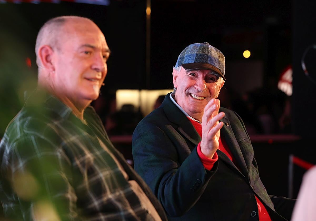 El Chopo Iribar junto a Andoni Egaña.