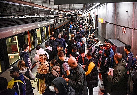 ¿Hasta qué hora habrá metro para ir a cenar esta Nochebuena?