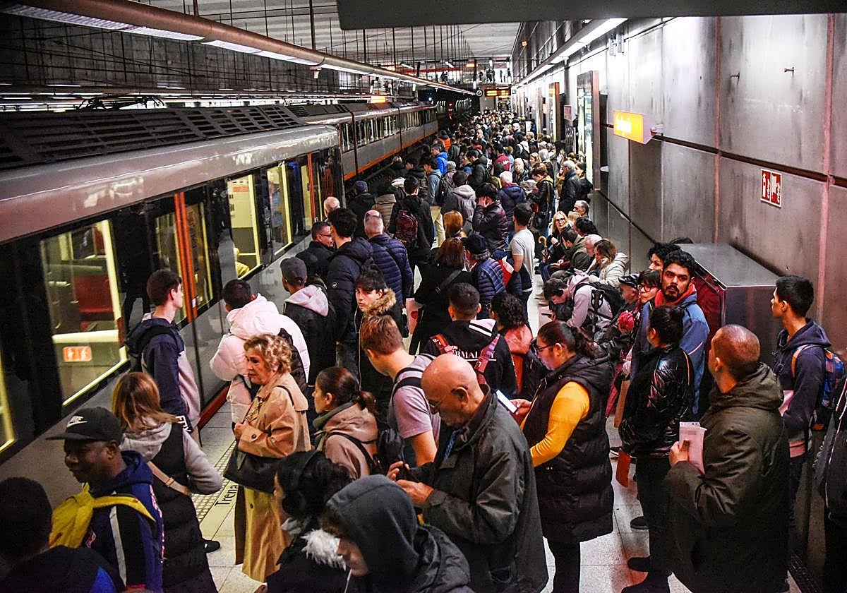 ¿Hasta qué hora habrá metro para ir a cenar esta Nochebuena?
