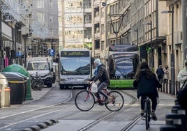 La calle ha experimentado un notable aumento del tráfico de transporte público