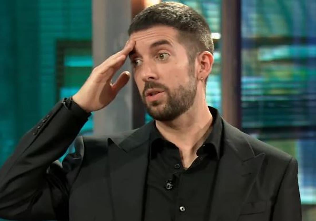 Broncano explica la indisposición que sufrió Raphael: «Si iba a cantar y todo»