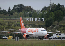 El aeropuerto de Bilbao estrena este verano conexión con la ciudad suiza de Basilea