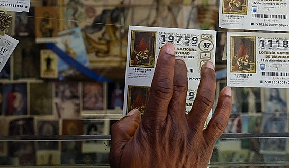 Los quintos premios de la Lotería de Navidad 2025 dejan alegrías por toda España: números premiados y resultados