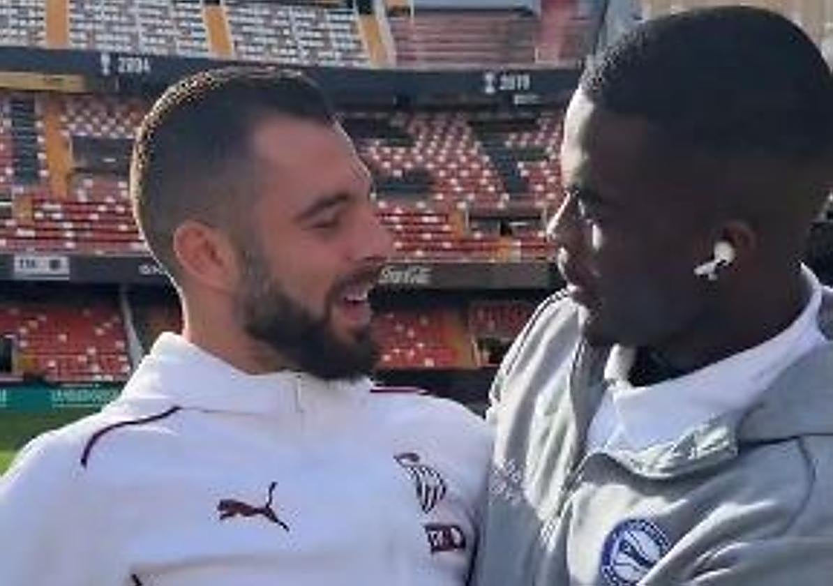 El cariñoso reencuentro de Luis Rioja con sus excompañeros del Alavés