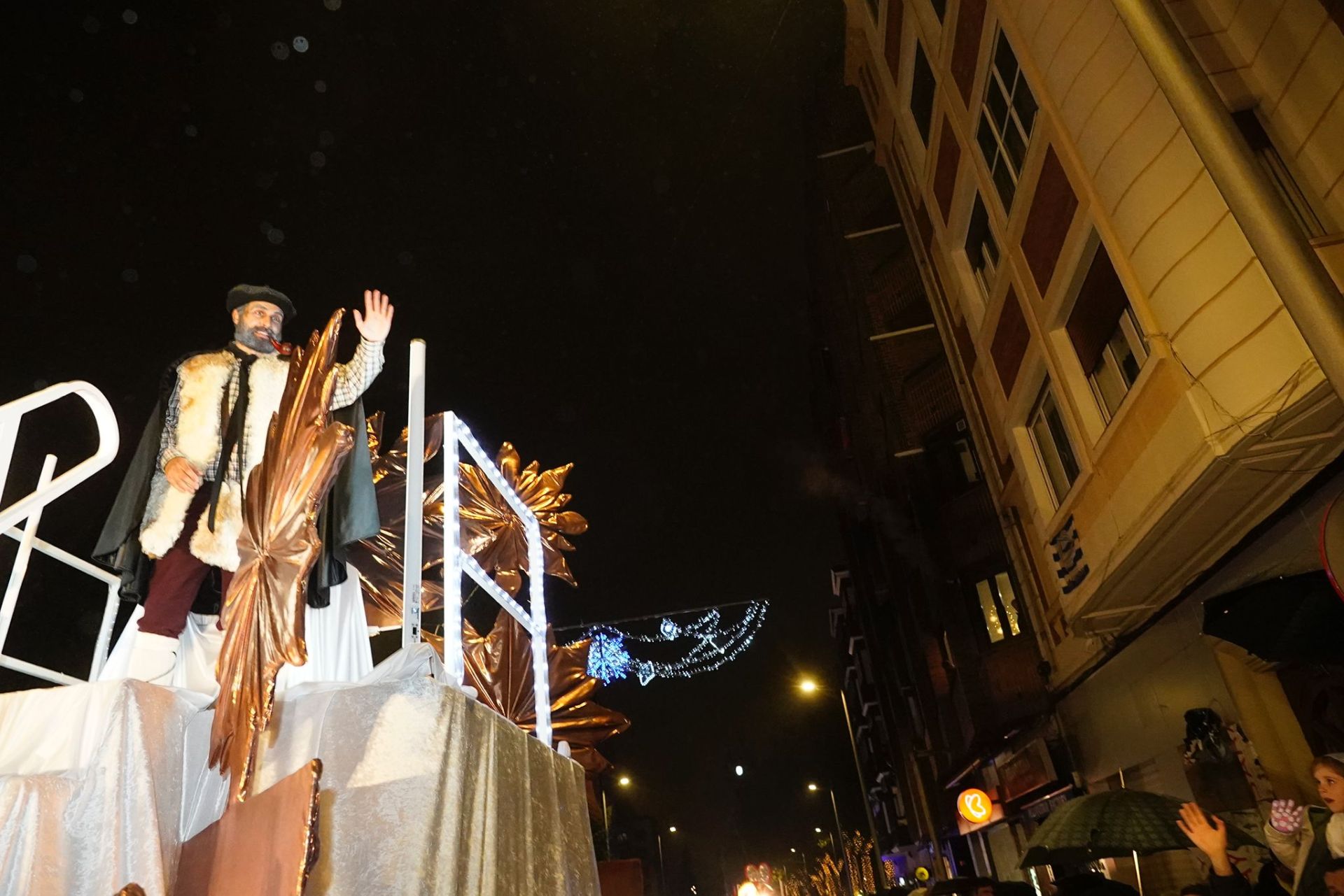 Las imágenes del desfile de Olentzero y Mari Domingi