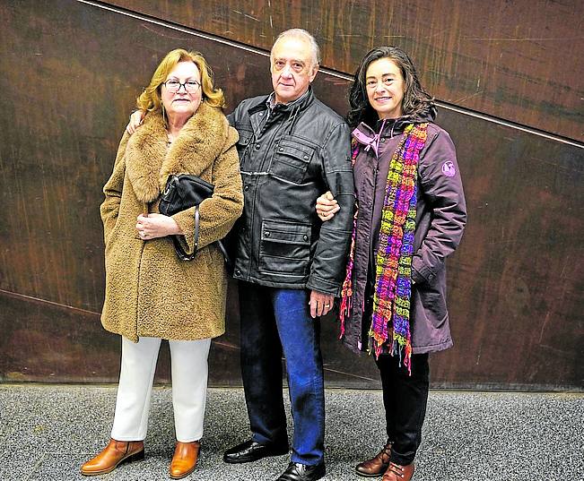 Maite González Landa, José Luis Díaz e Irene Díaz González.