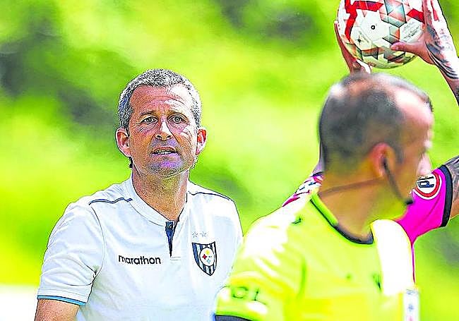 Igor Oca, en un partido con el Huachipato.