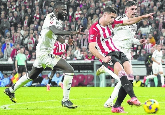 Decisivo. Guruzeta anota el gol de la victoria frente al Real Madrid.