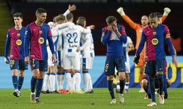 Los futbolistas del Barcelona, abatidos después de la derrota en Montjuic frente al Leganés