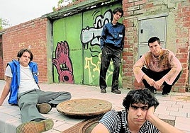 Imagen promocional de 'Elige tu propia aventura', tercer trabajo discográfico del cuarteto madrileño.