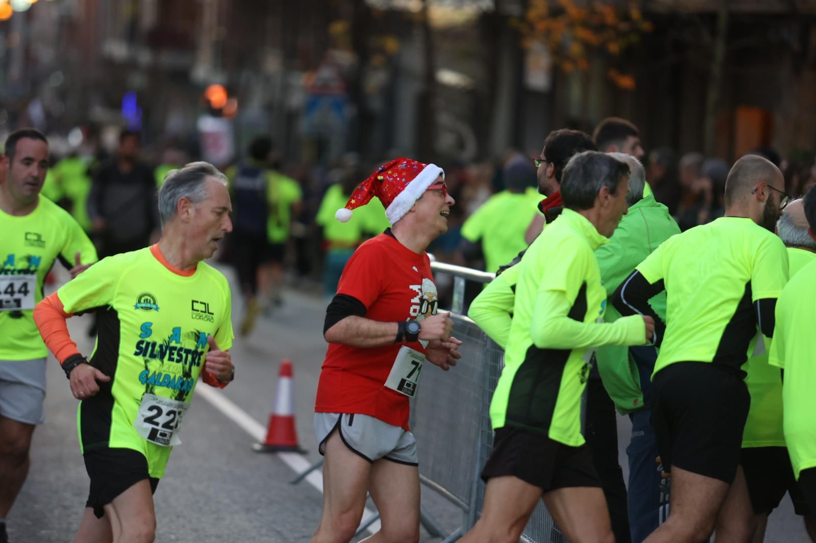Las mejores imágenes de la San Silvestre de Galdakao
