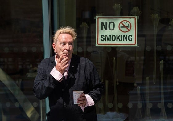 Johnny Rotten, Sex Pistolsen abeslari mitikoa.