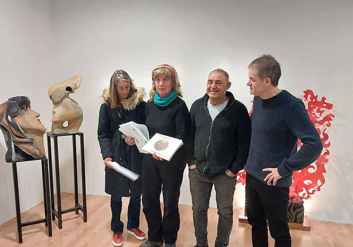 La asociación de escultores vascos, Eskuahaldunak, realizará este homenaje.