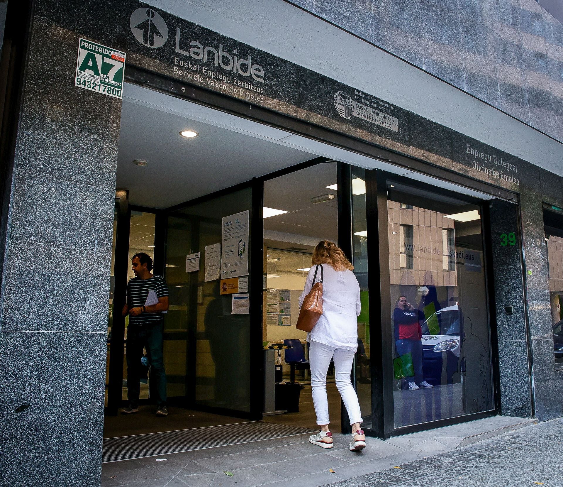 Oficina de Lanbide en Bilbao.
