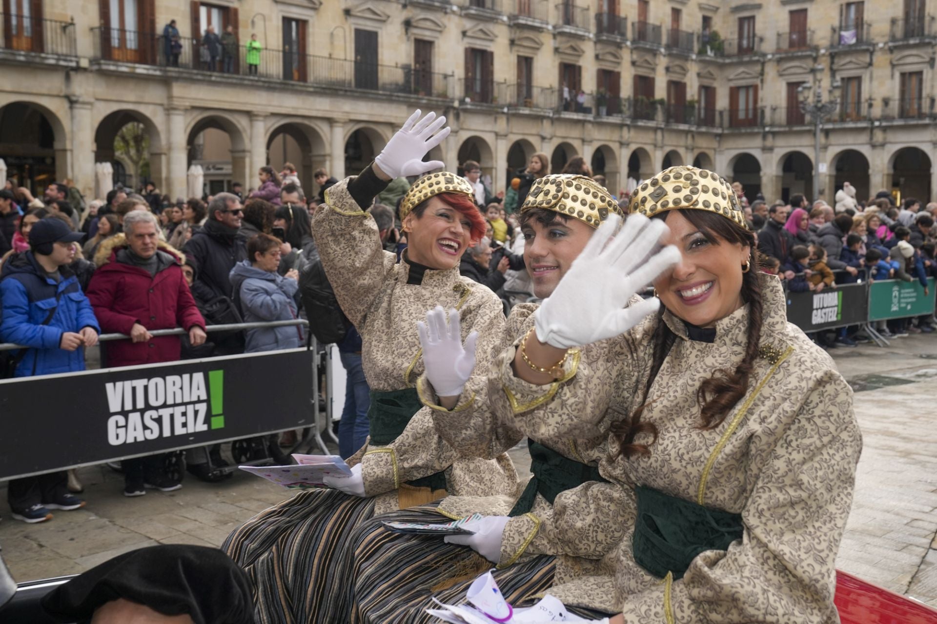 Las imágenes de la llegada de los Reyes Magos a Vitoria
