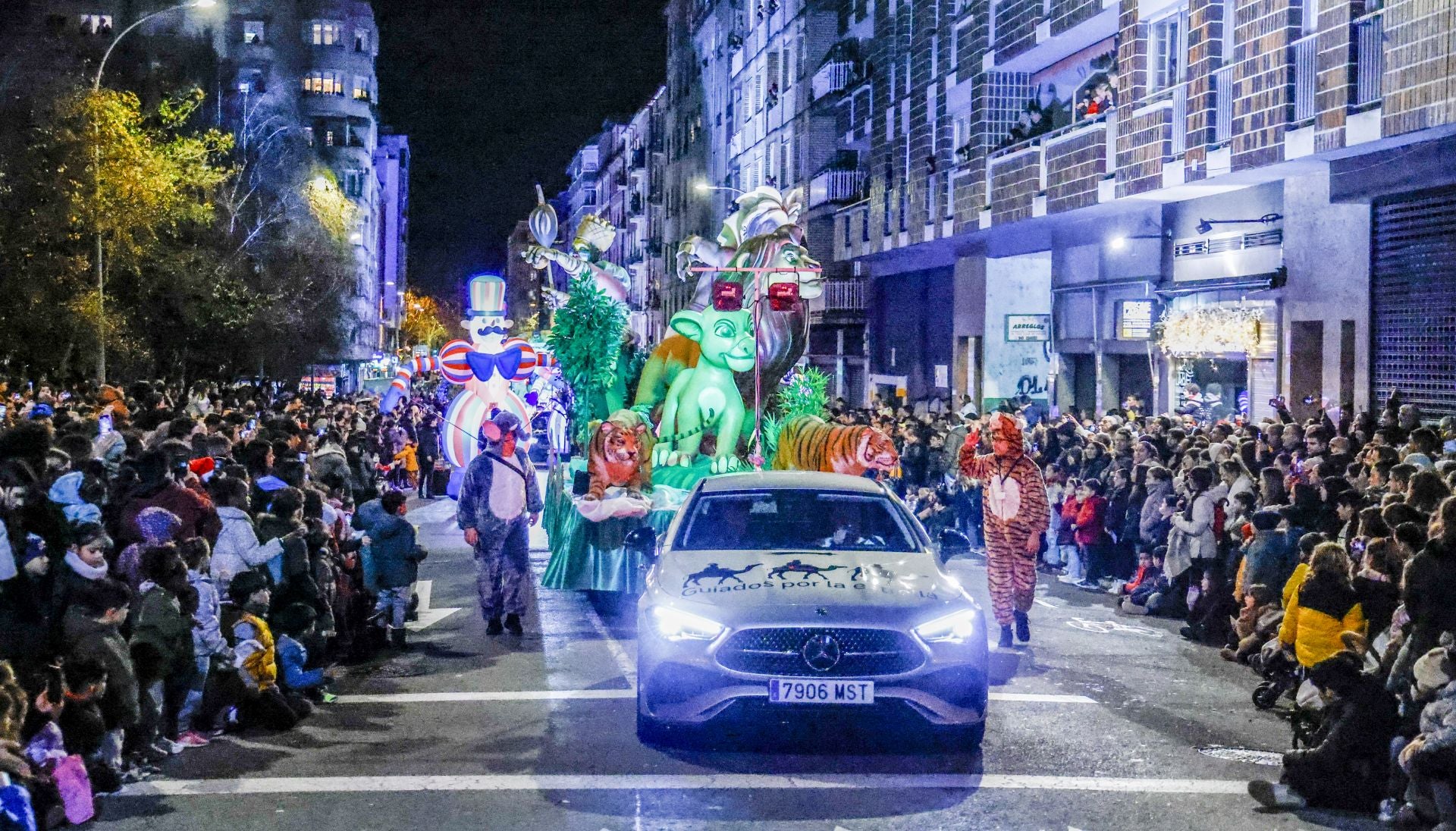 Las imágenes de la cabalgata de los Reyes Magos en Vitoria