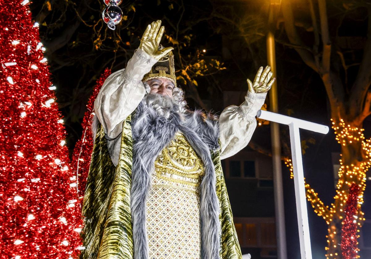 Diversas actuaciones han acompañado a los Reyes Magos.