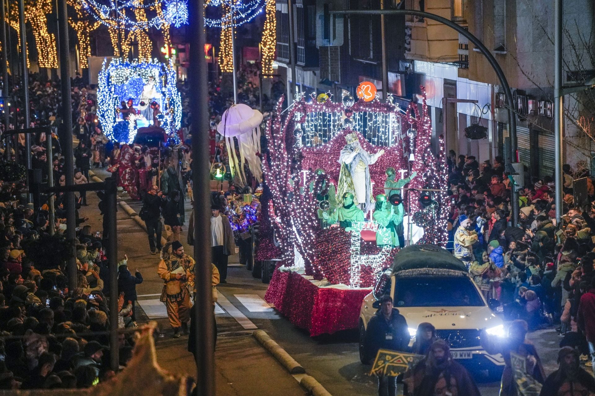 Las imágenes de la cabalgata de los Reyes Magos en Vitoria