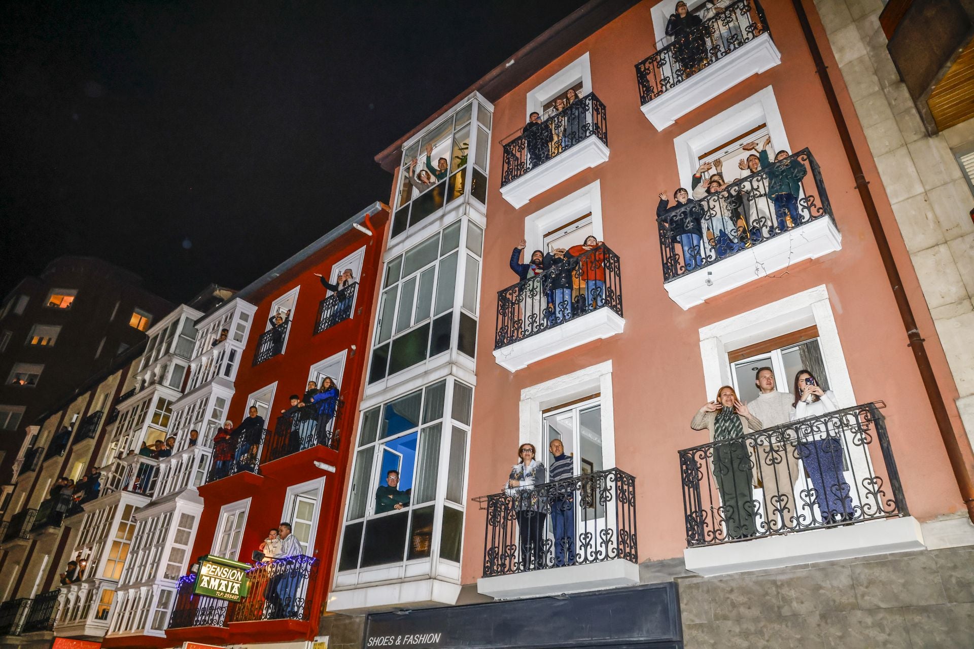 Las imágenes de la cabalgata de los Reyes Magos en Vitoria