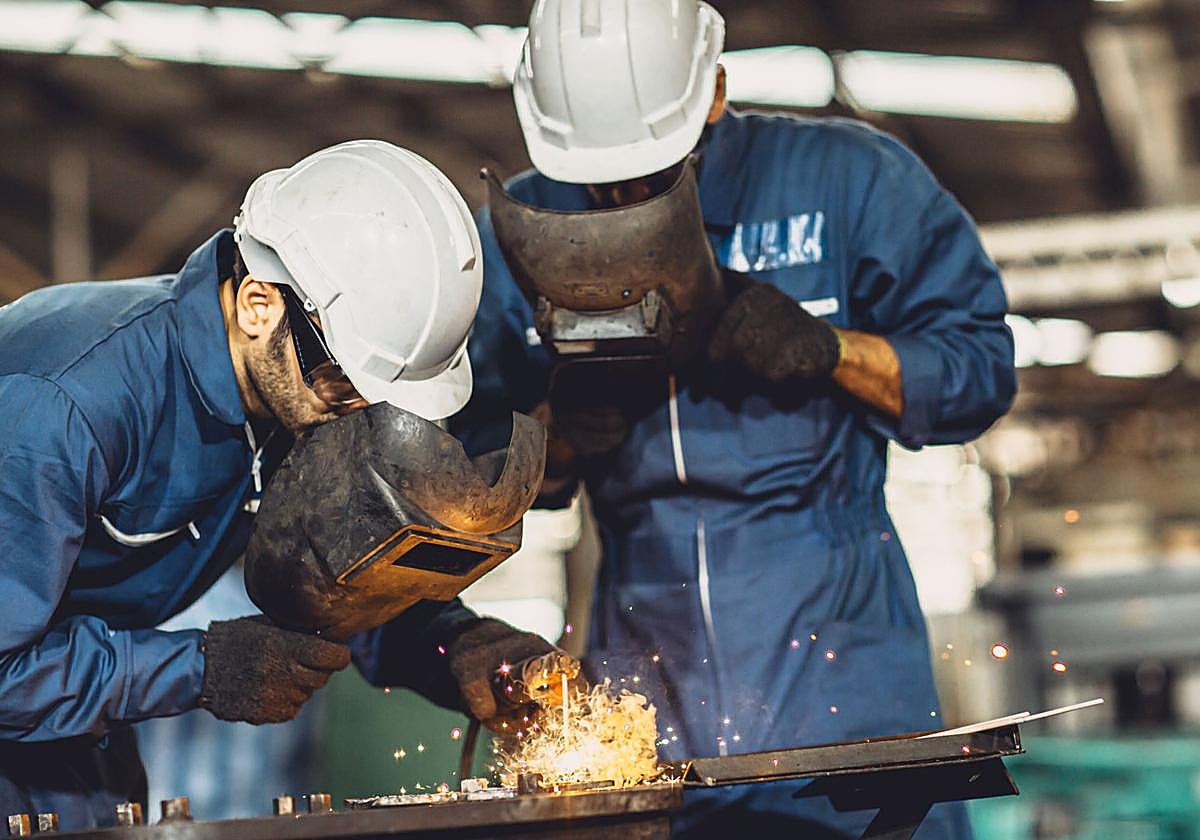 El sector industrial es el más afectado por el absentismo en España.