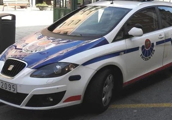 Detenido un joven en Lemoa tras intentar robar en un comercio y quedar atrapado en unas zarzas