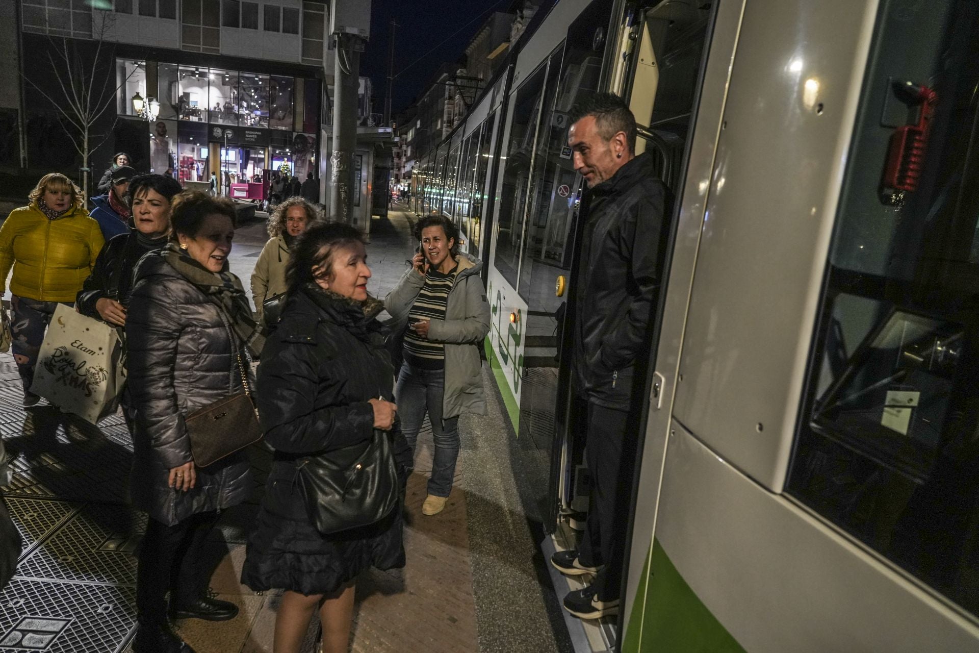 El tranvía se para en Vitoria