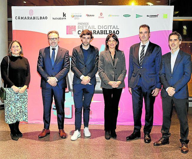 Maider Zalduendo, Carmelo Lezana, Iñigo Gutiérrez, Amaia Ruiz, Juanma Bilbao y Eduardo Lobato.