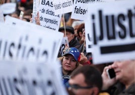 La oposición venezolana saca músculo en Madrid en apoyo a Edmundo González