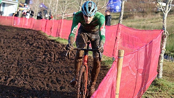 El vitoriano Gorka Corres vuelve a subirse al podium en el Campeonato de España de ciclocross