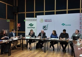 La delegación alavesa, durante su encuentro con el Colegio Nacional de Educación Profesional Técnica