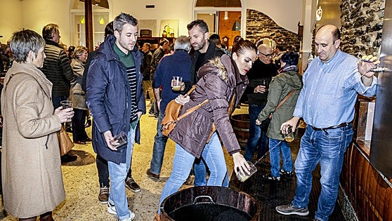 Las sidrerías alavesas abren la temporada con reservas hasta junio