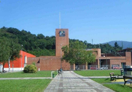 Exterior de la comisaría de la Ertzaintza en Llodio.