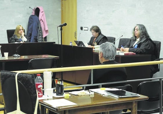 Está previsto que el juicio acabe hoy en la Audiencia de Bizkaia.