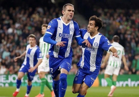 Kike García celebra el 0-1 al Betis.