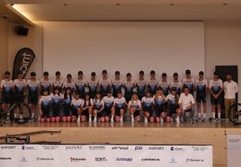 Presentación del equipo femenino y masculino del Peñota Dental Alusigma el pasado viernes en el Hotel Gran Bilbao.