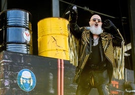 Rob Halford, vocalista de Judas Priest, en un concierto de 2022.